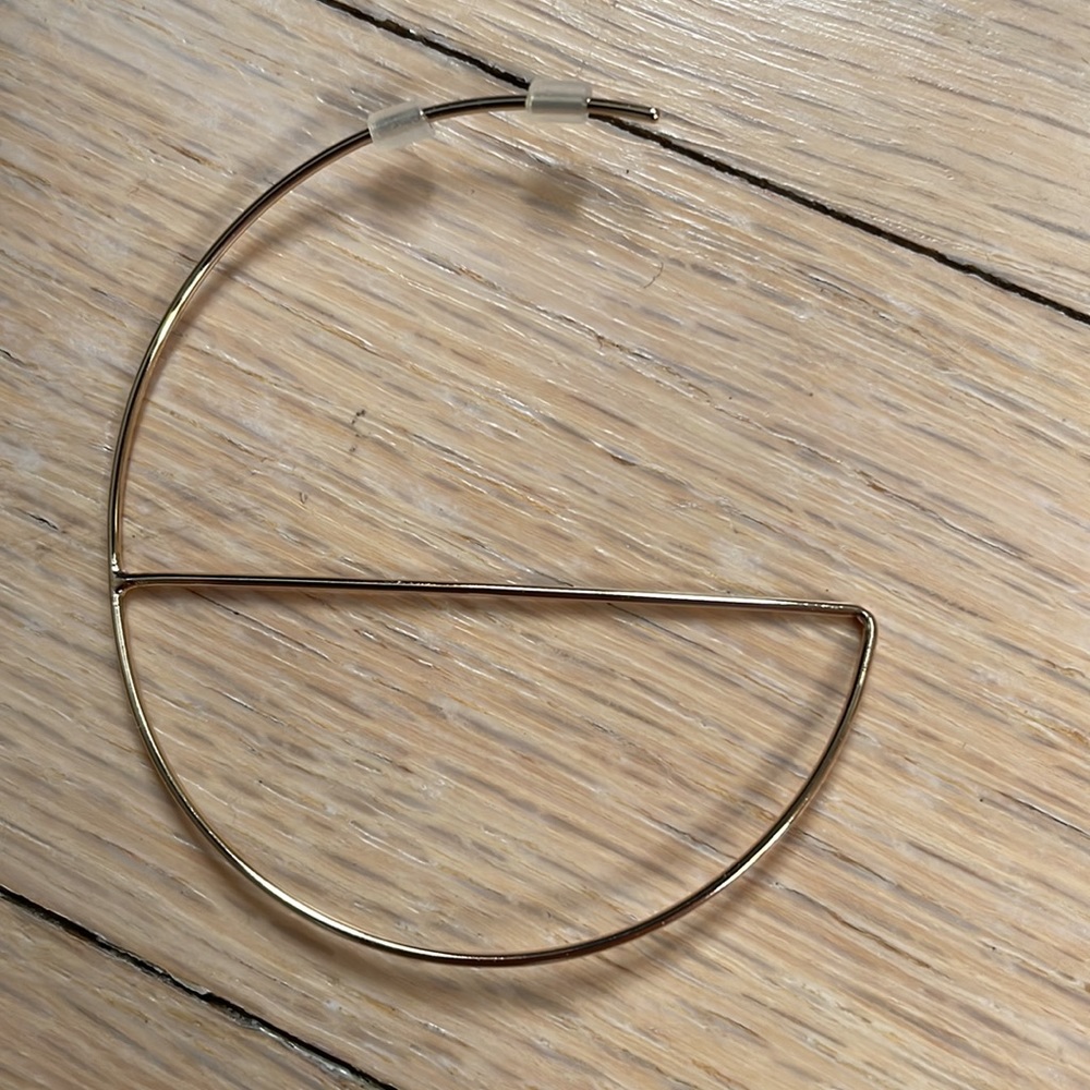 NWT BCBGeneration Gold Earings - Picture 6 of 6